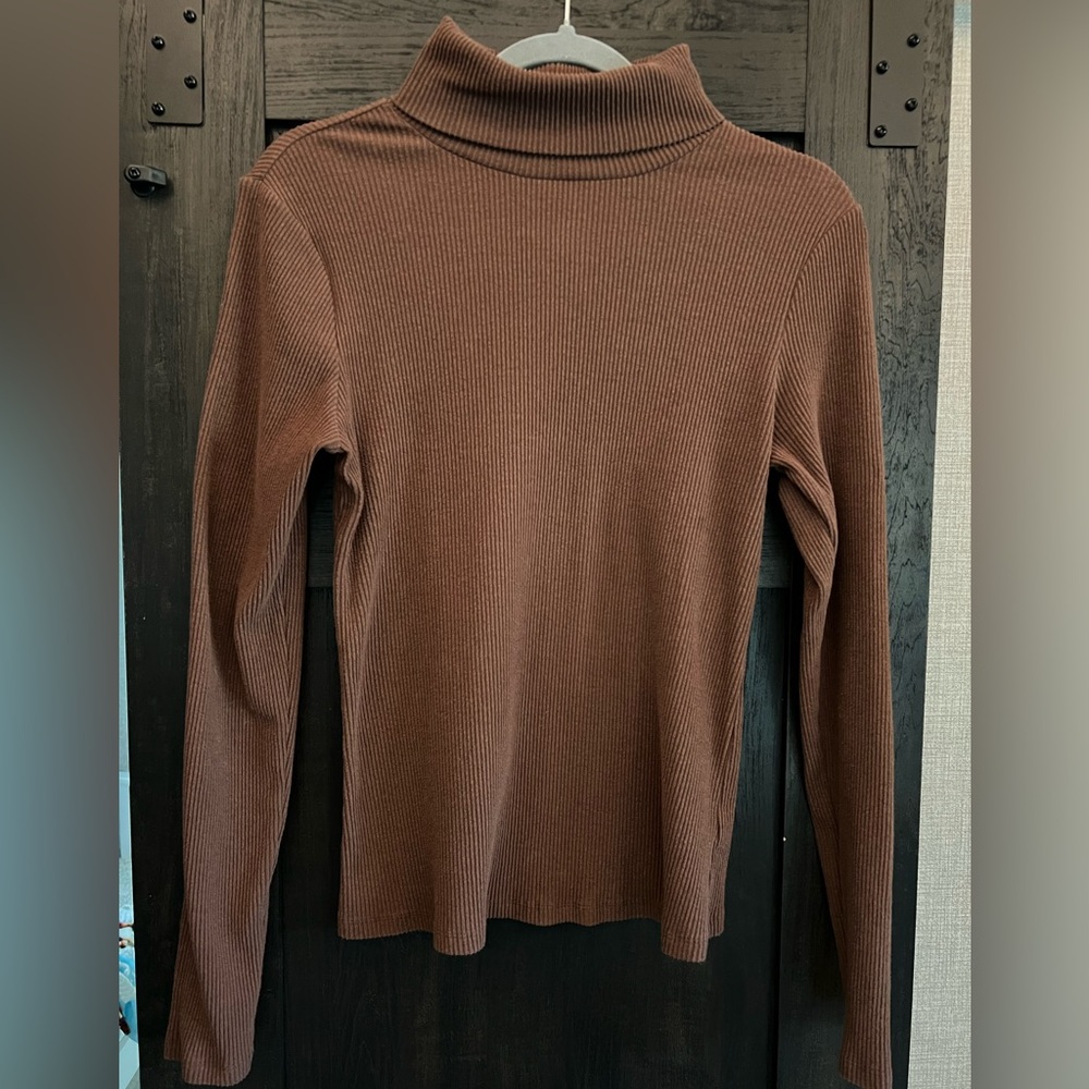 Old Navy Chocolate Ribbed Turtleneck